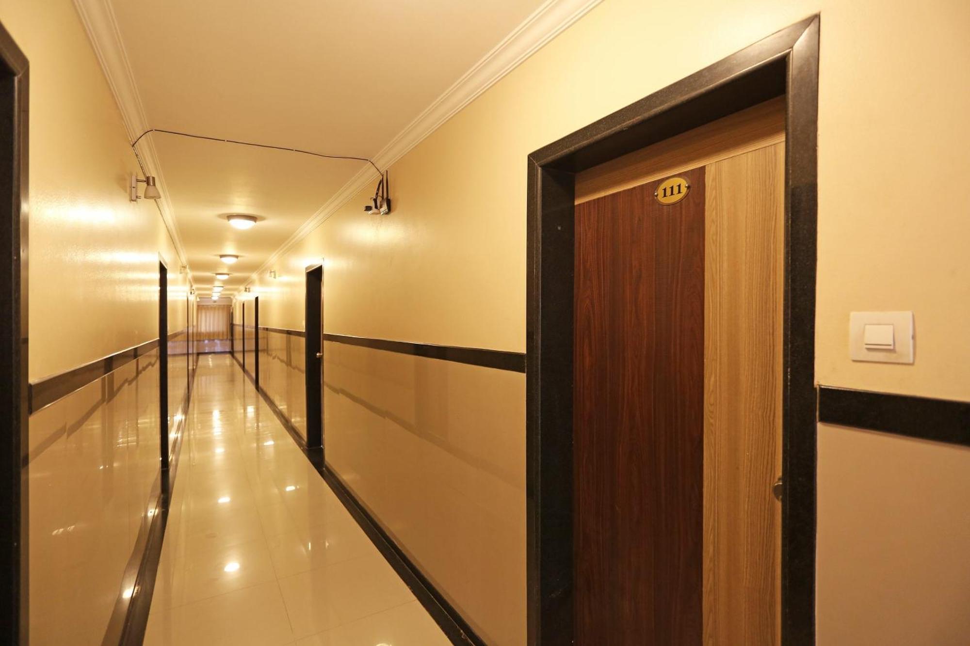 Spot On Hotel Sai Pancham 舍地 外观 照片