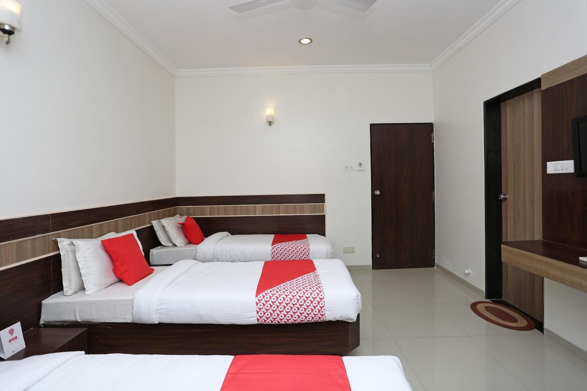 Spot On Hotel Sai Pancham 舍地 外观 照片