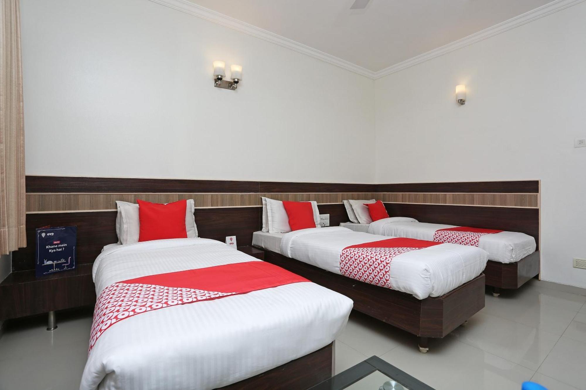 Spot On Hotel Sai Pancham 舍地 外观 照片