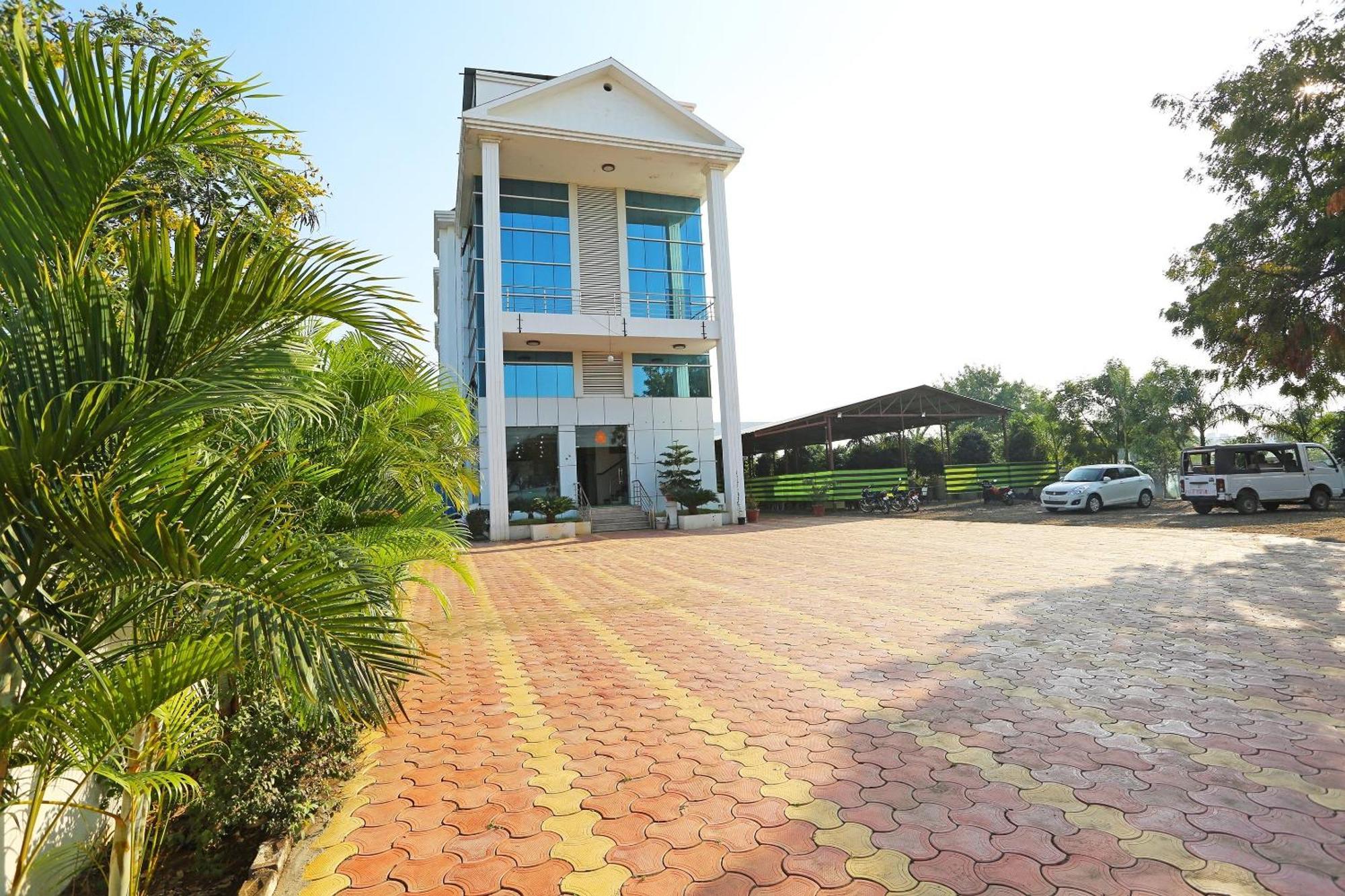 Spot On Hotel Sai Pancham 舍地 外观 照片